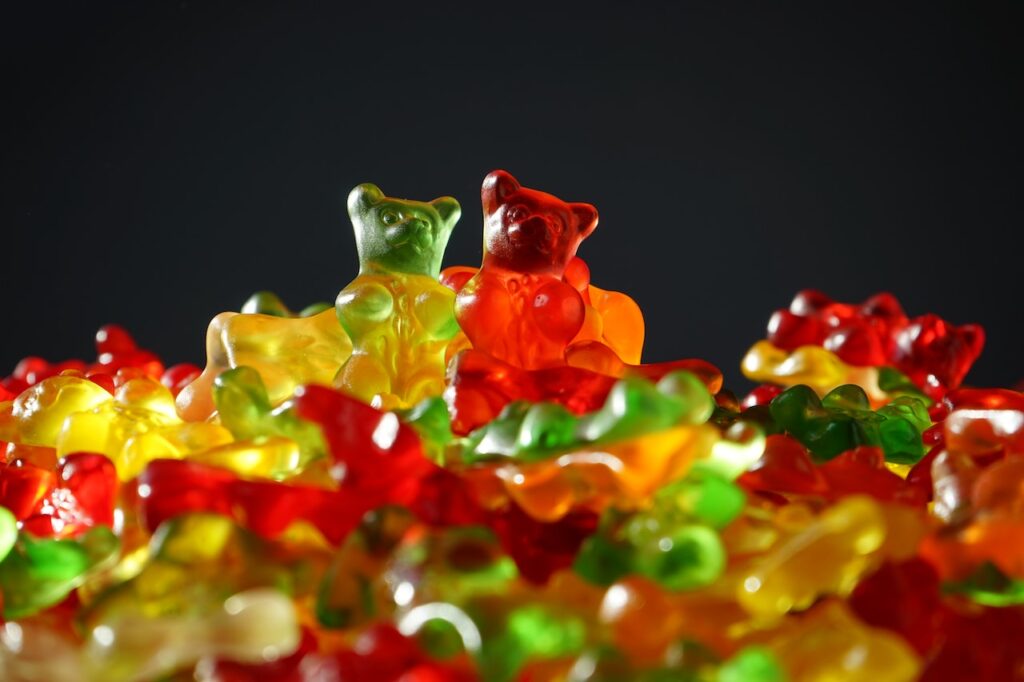 Flavor-enhanced gummy bears